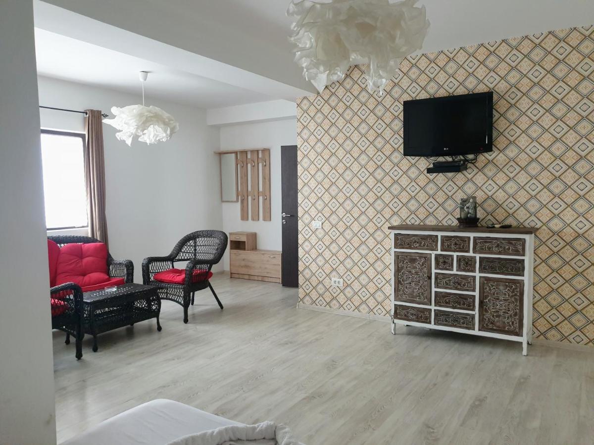 Hotel Queen บูคาเรสต์ ภายนอก รูปภาพ